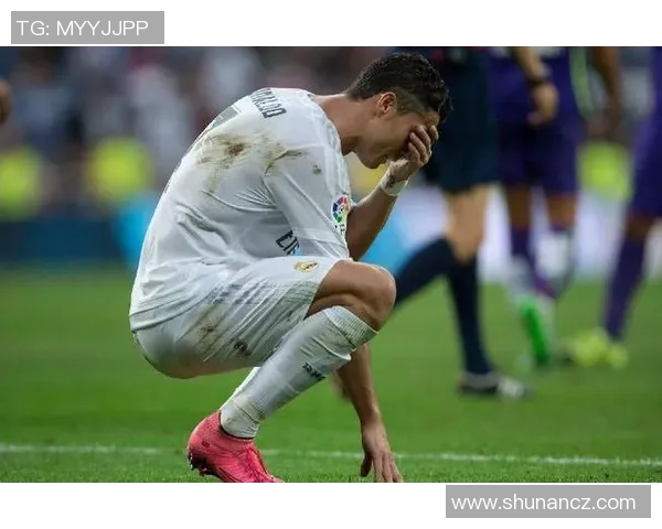 C罗采访时爆笑瞬间 赛场外的幽默与球场上的无敌反差