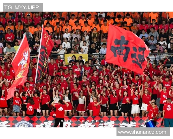 中国足球球星抖音号曝光 与粉丝互动引热议精彩瞬间全记录