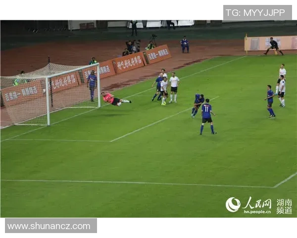 小罗排名历史足球巨星之列 揭秘他的传奇成就与球场风采