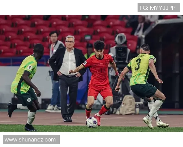 现役足球球星综合实力排行榜前十强及各队表现分析